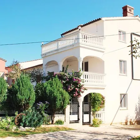 In Muntic/istrien 10956 Holiday home *